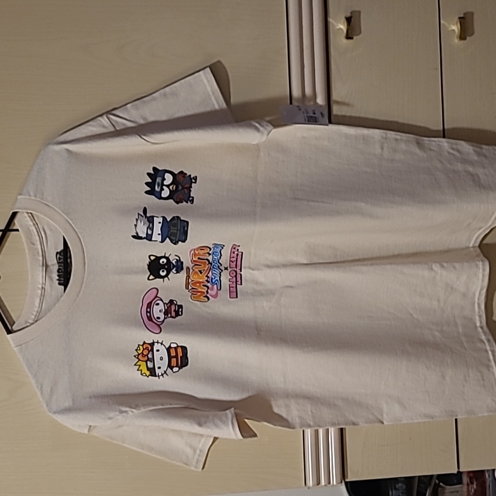 Naruto Shippuden x Hello Kitty t-shirt